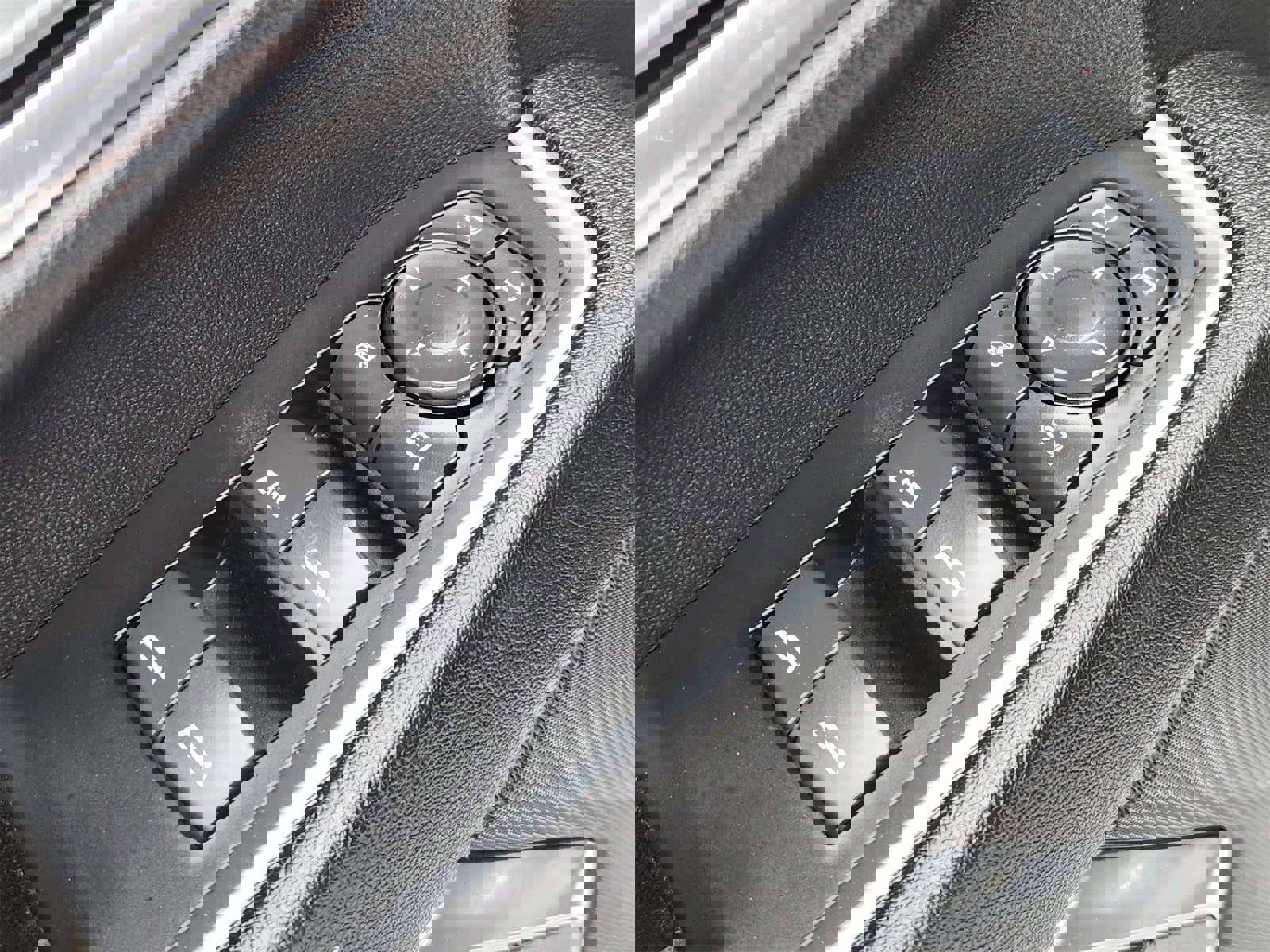 Used 2024 Chevrolet Silverado 2500 LT image 24