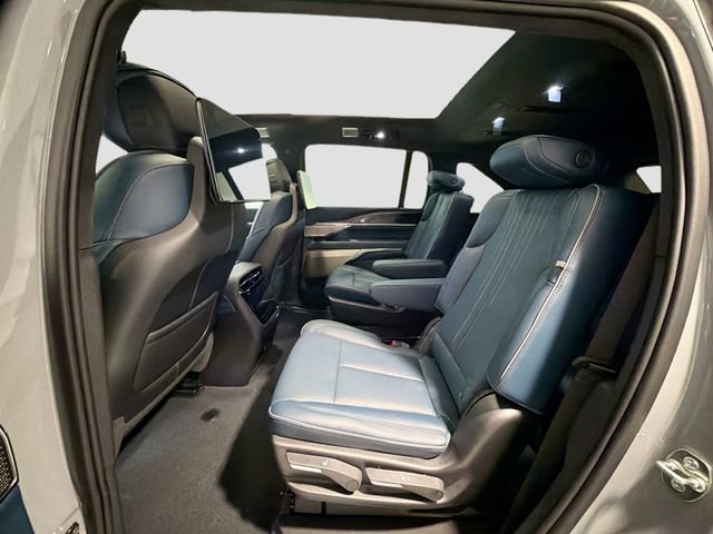 New 2026 Cadillac Escalade IQ Sport 2 w/ LPO, ONYX Package image 23