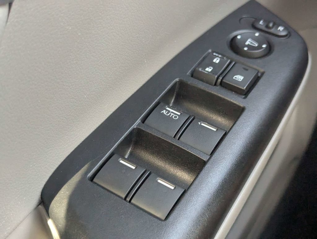 Used 2013 Honda Civic EX-L image 24