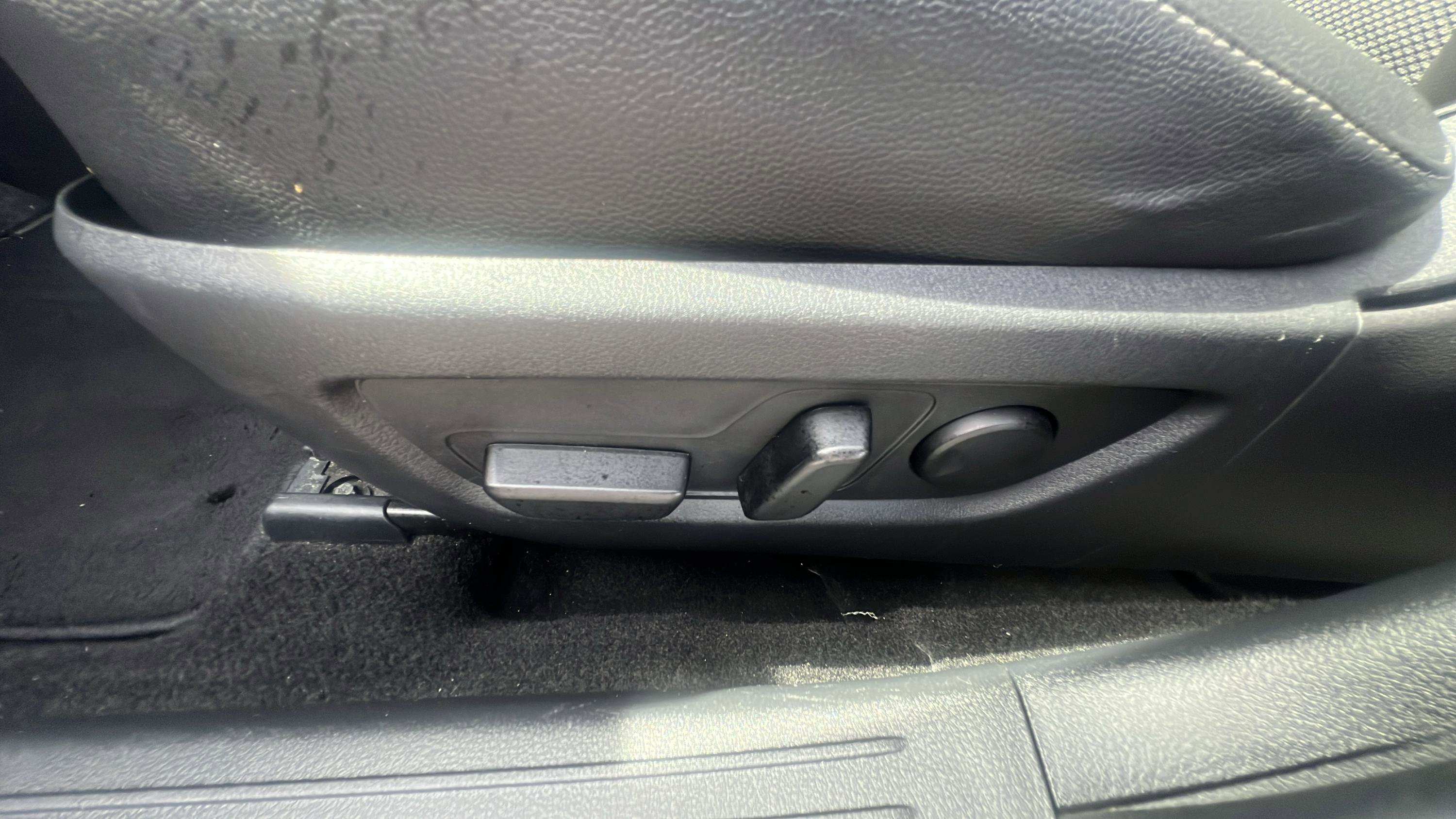 Used 2024 MAZDA CX-50 AWD 2.5 S w/ Preferred Package image 18