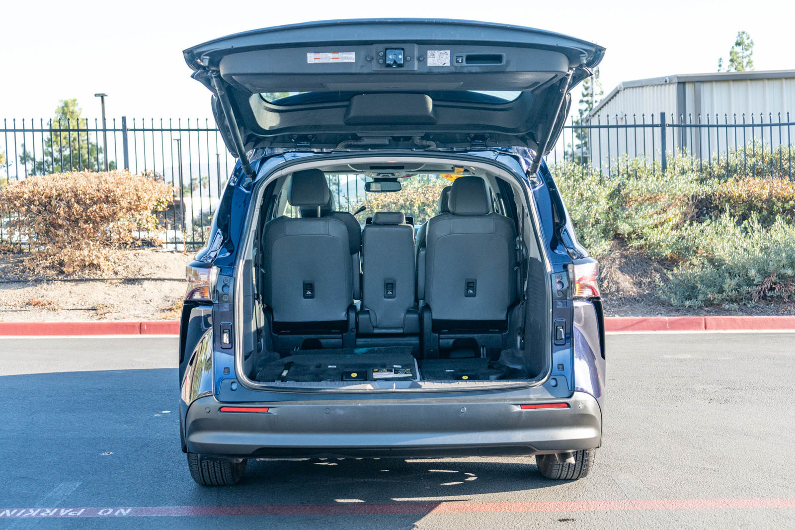 Certified 2024 Toyota Sienna XLE w/ XLE Plus Package FWD image 22