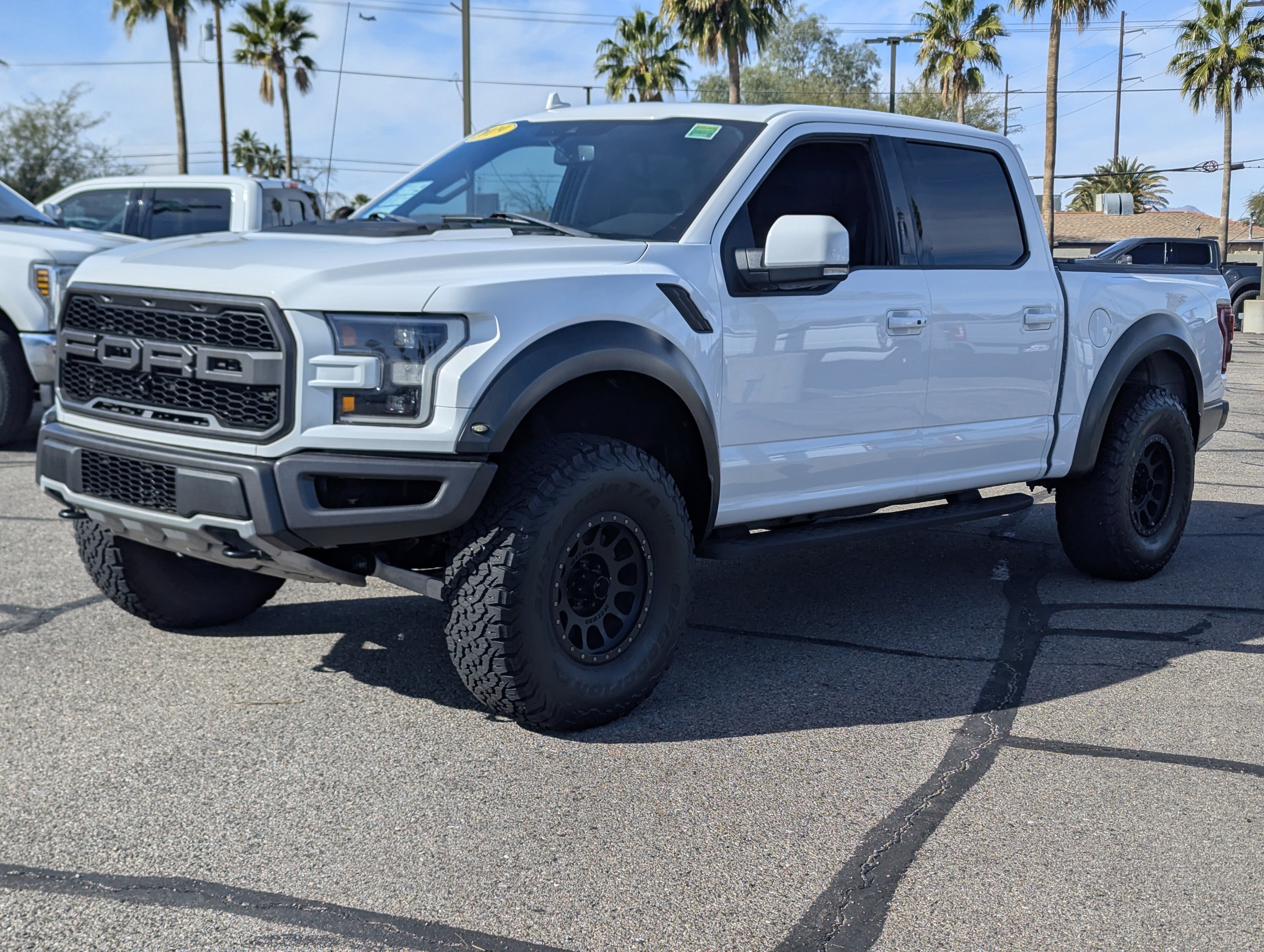 Certified 2019 Ford F150 Raptor w/ Equipment Group 802A Luxury image 5