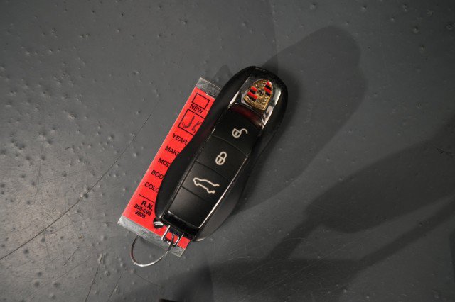 Used 2018 Porsche Cayenne Platinum Edition AWD/4WD image 66