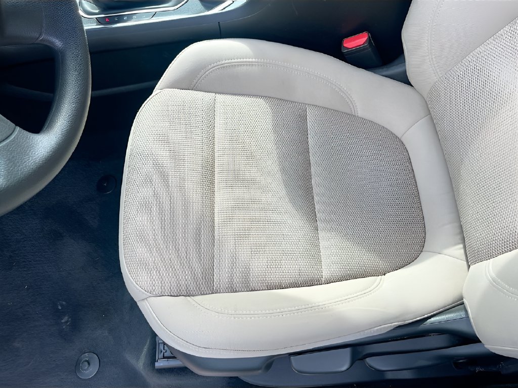 Used 2023 Chevrolet Traverse LS w/ Safety Package FWD image 18