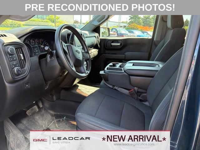 Used 2020 Chevrolet Silverado 1500 Custom w/ Custom Value Package AWD/4WD image 18