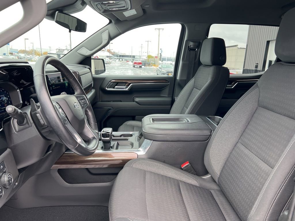 Used 2022 Chevrolet Silverado 1500 LT Trail Boss image 25