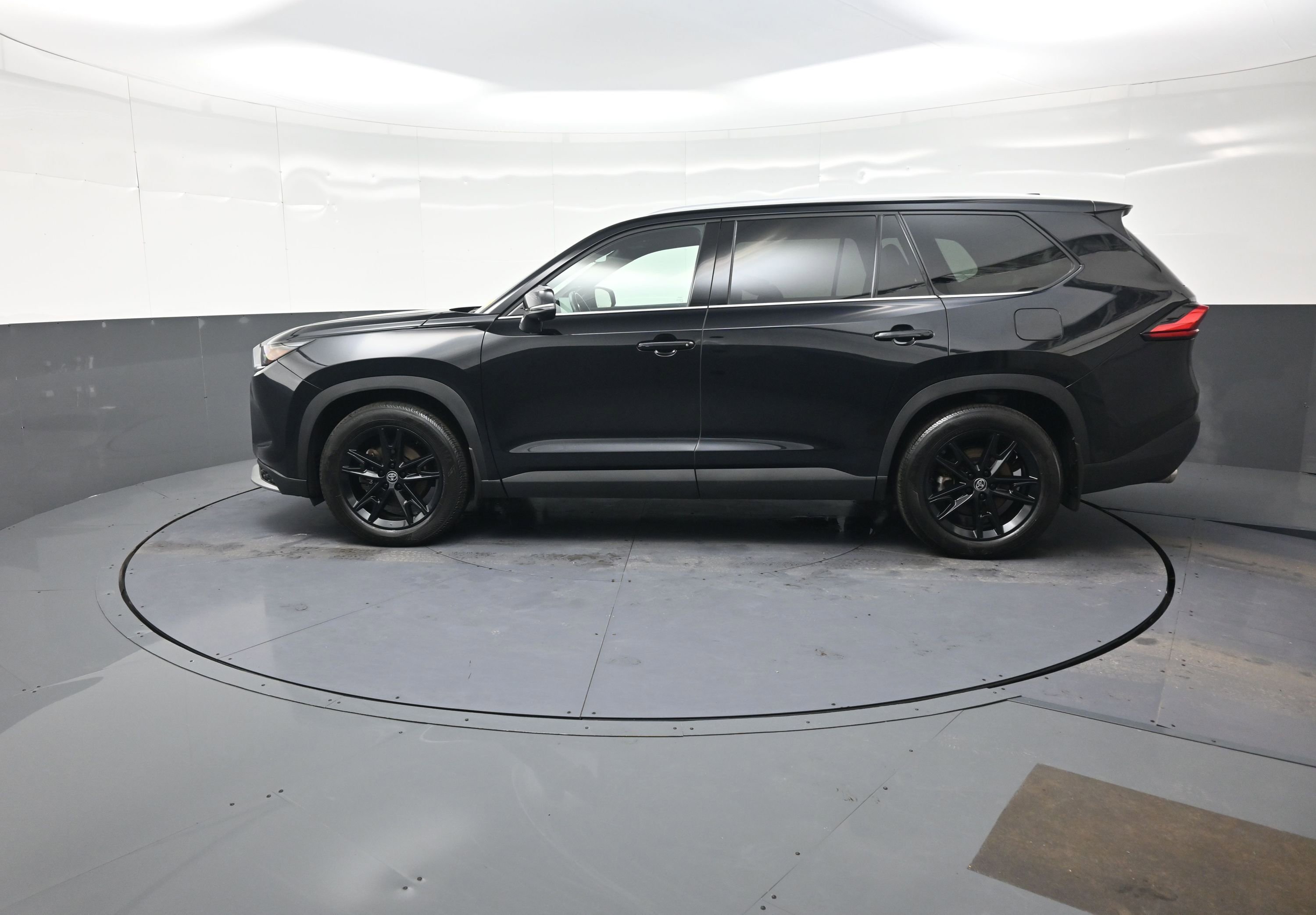 Used 2024 Toyota Grand Highlander MAX Platinum image 6