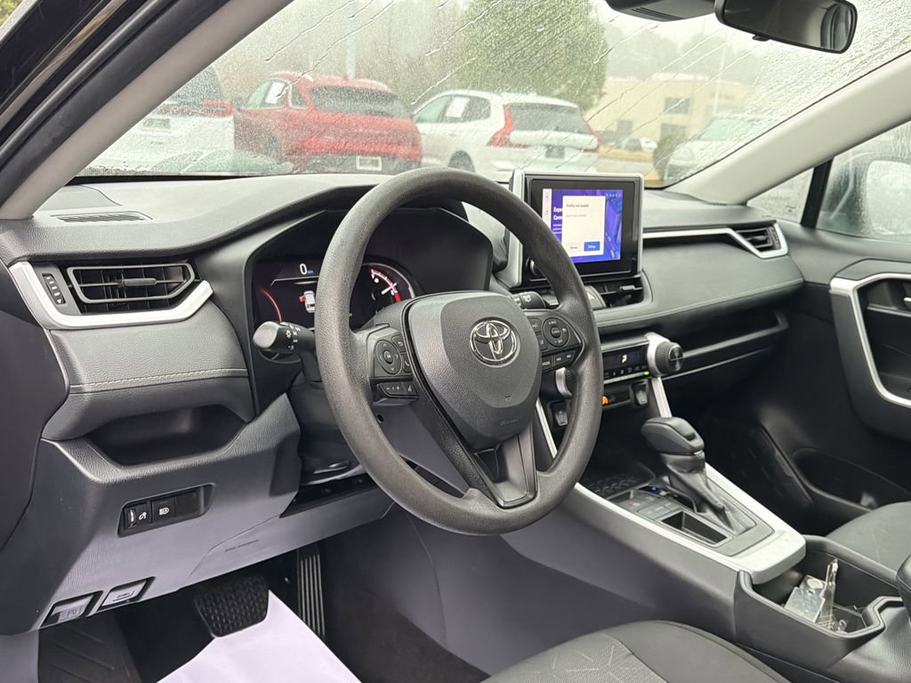 Used 2023 Toyota RAV4 XLE image 10