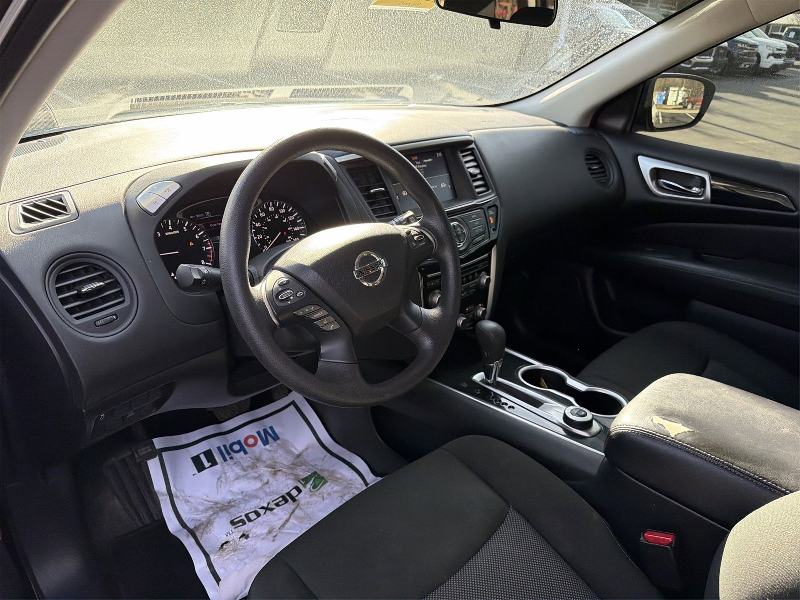 Used 2020 Nissan Pathfinder S image 10