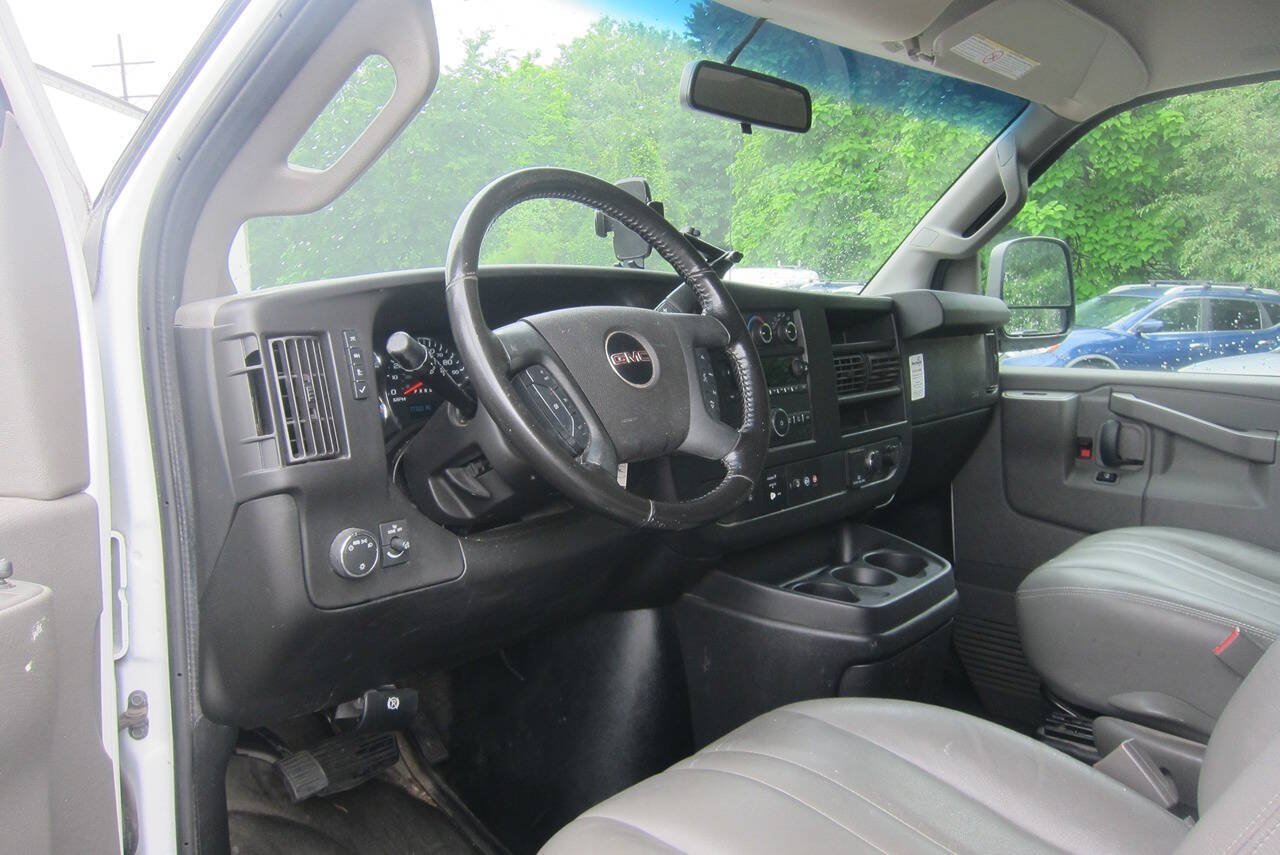 Used 2021 GMC Savana 2500 w/ Driver Convenience Package RWD image 6