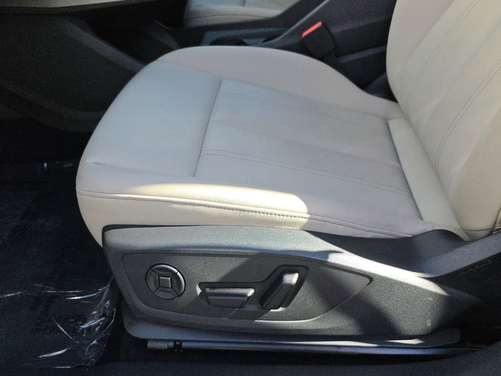 Certified 2024 Audi Q4 e-tron Premium image 17