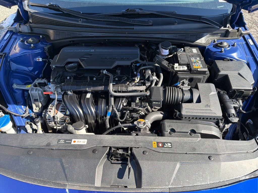Used 2023 Hyundai Elantra Limited image 44
