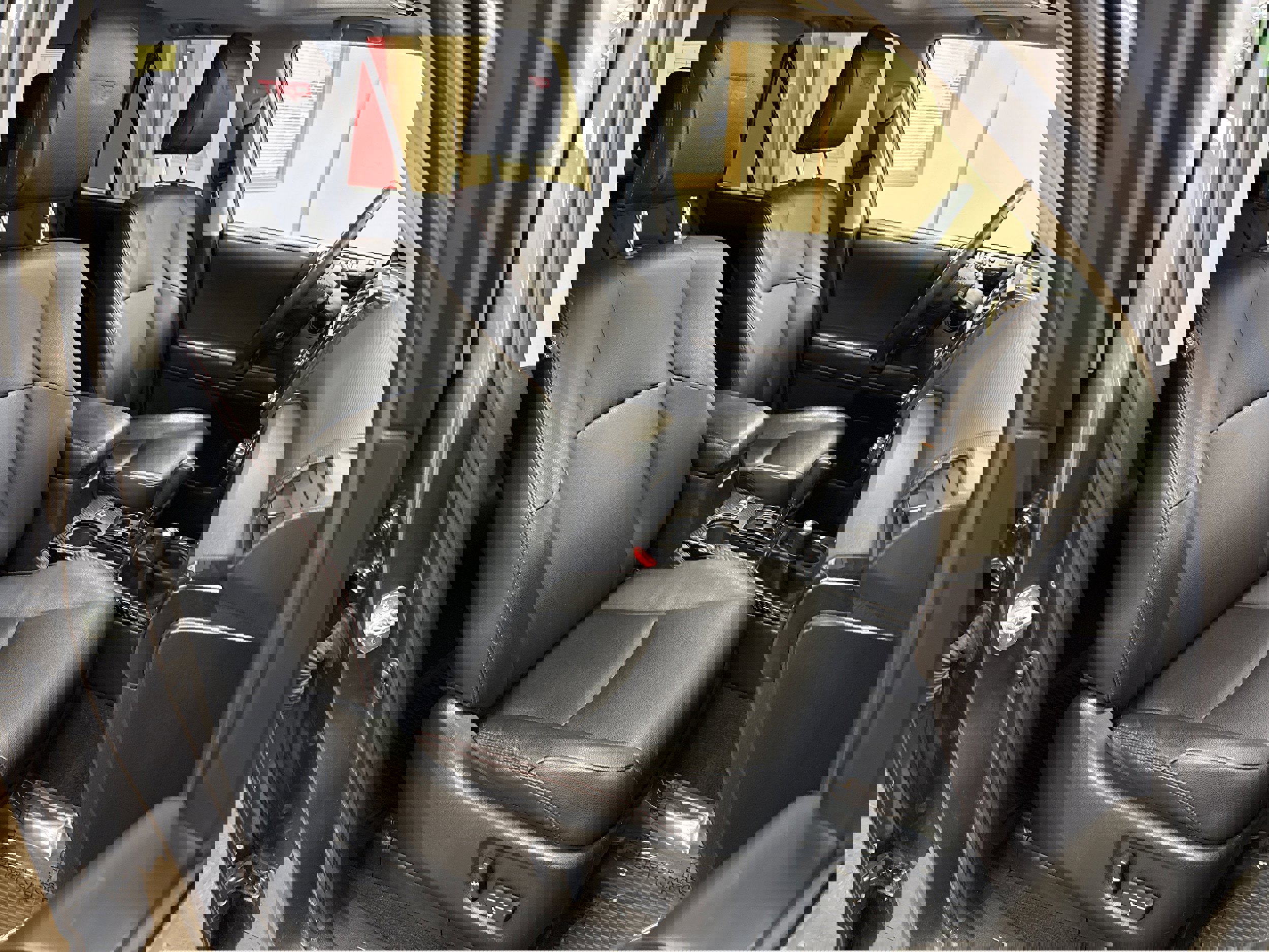 Used 2020 Toyota 4Runner Venture w/ Moonroof Package AWD/4WD image 17