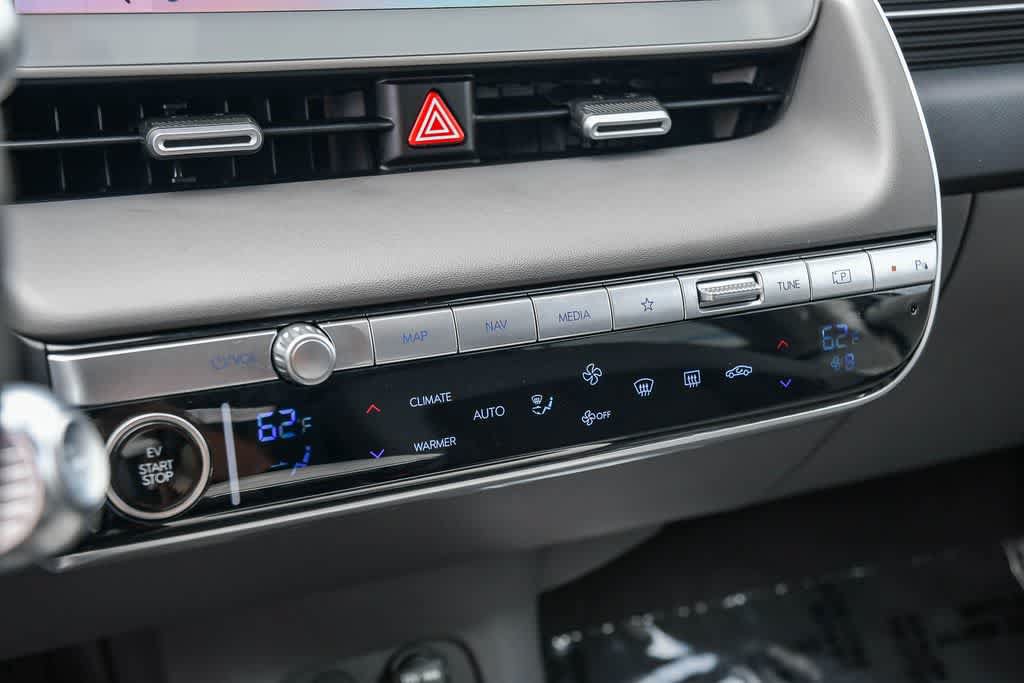 Used 2024 Hyundai Ioniq 5 SE RWD image 21