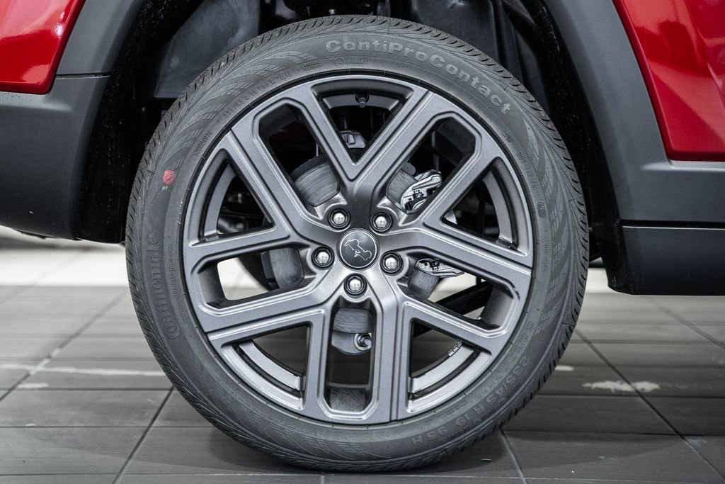 New 2026 Jeep Compass Latitude image 16