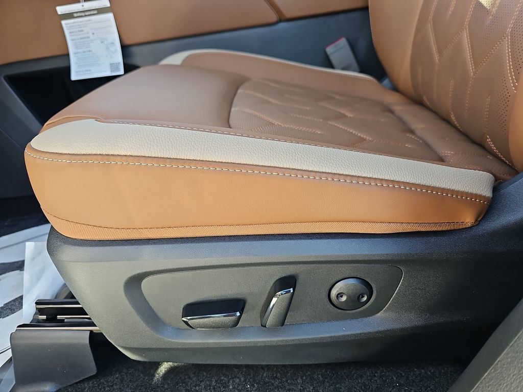 New 2026 Nissan Pathfinder Platinum image 33