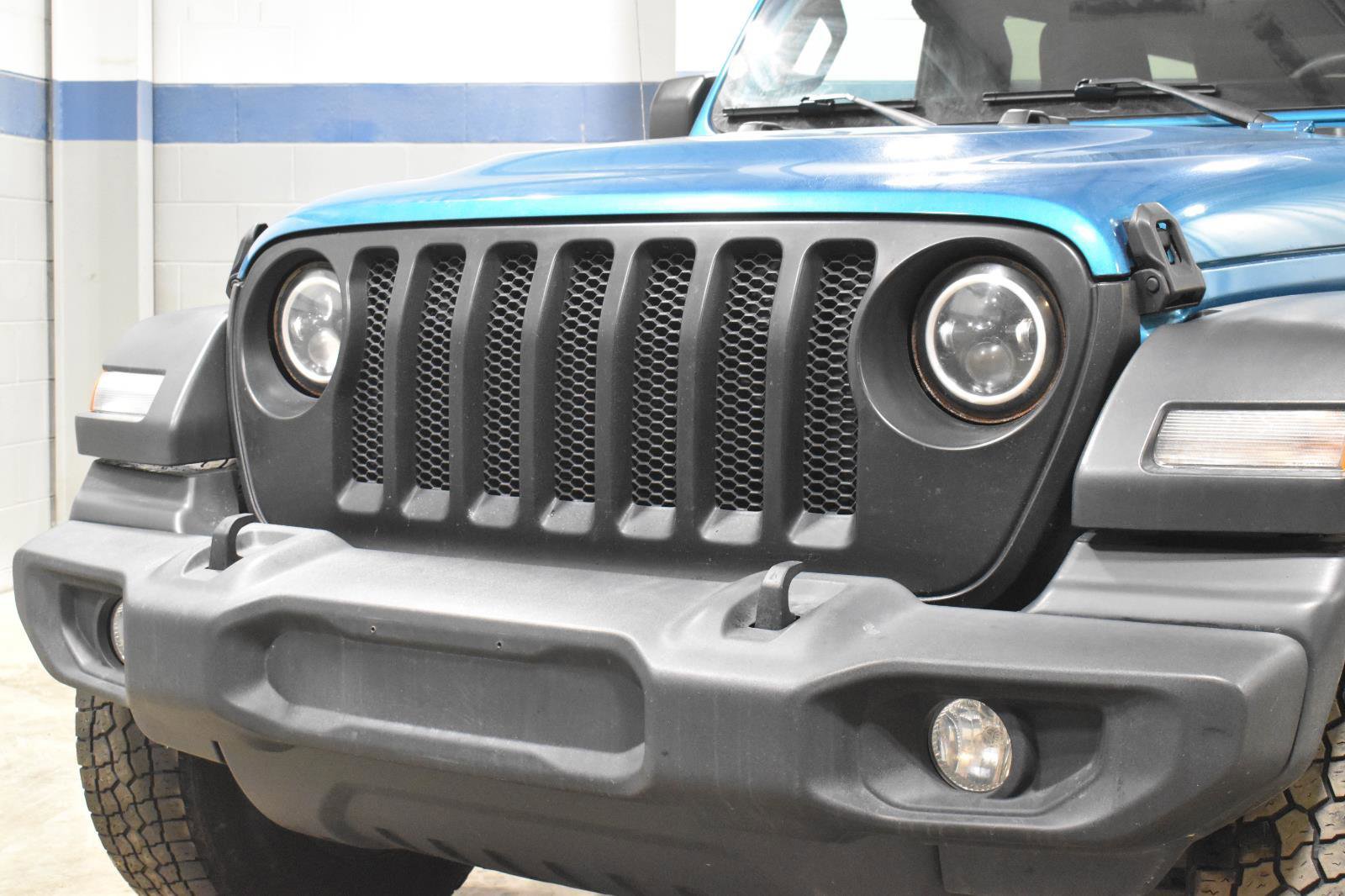 Used 2020 Jeep Wrangler Unlimited Sport image 27