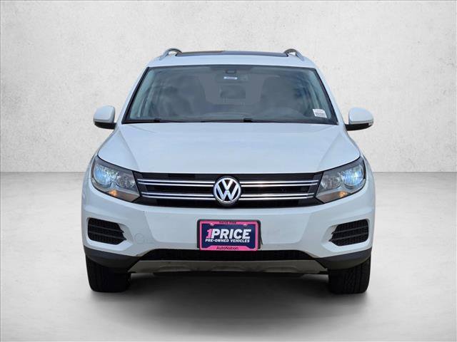 Used 2017 Volkswagen Tiguan Wolfsburg Edition AWD/4WD image 2