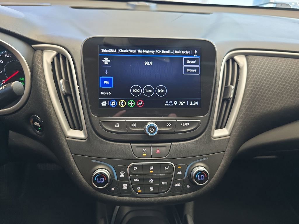 Used 2024 Chevrolet Malibu LT image 24