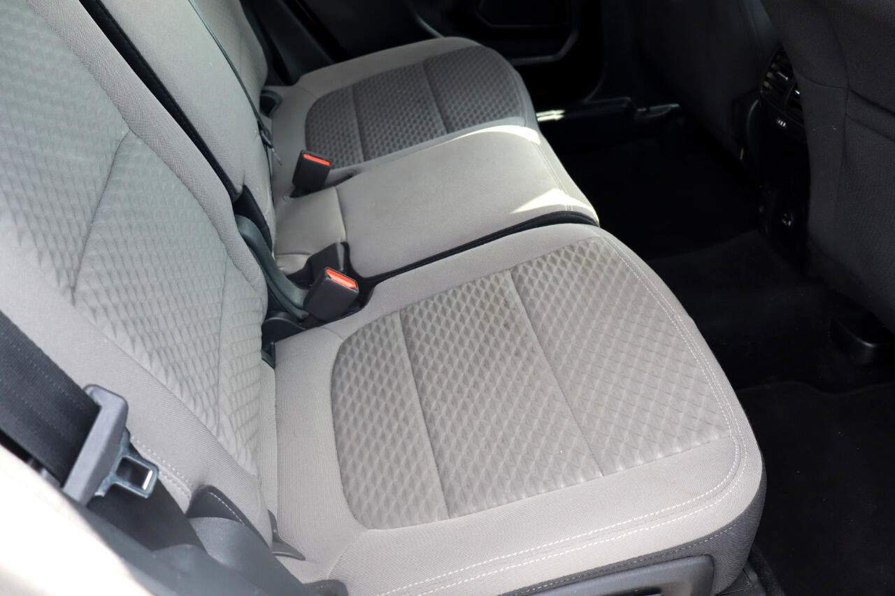 Used 2022 Ford Escape SE w/ Cold Weather Package image 11