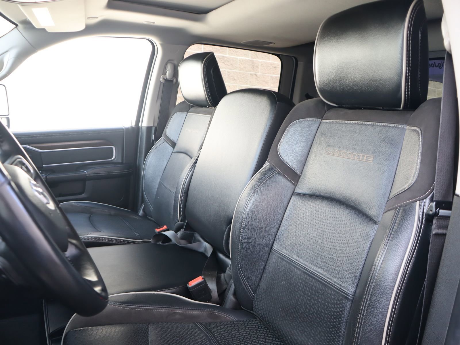 Used 2024 RAM 2500 Laramie w/ Cold Weather Group image 33