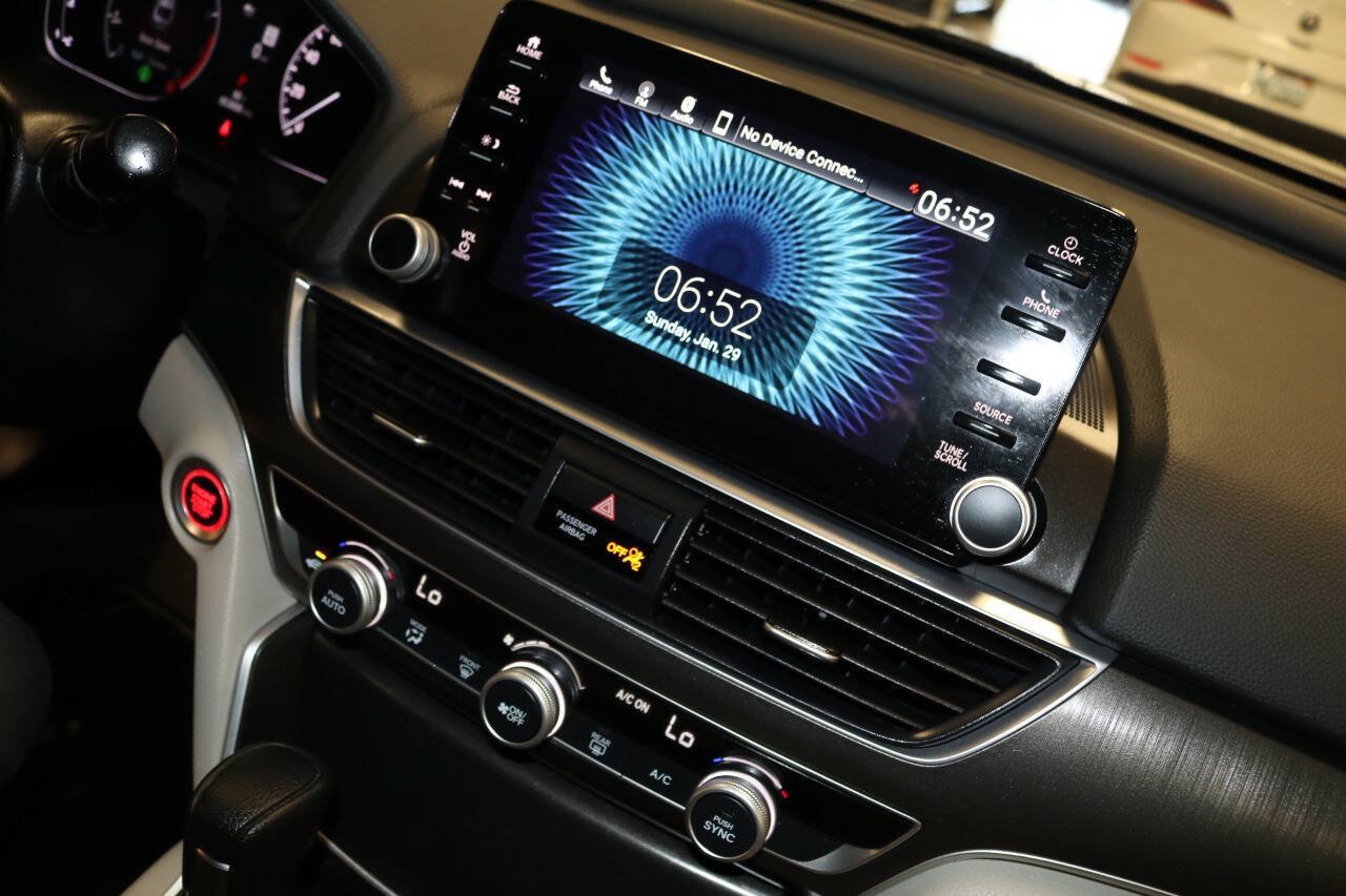 Used 2022 Honda Accord LX image 31