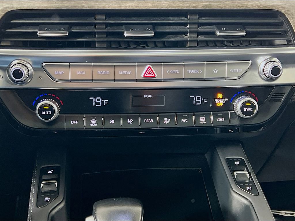 Used 2022 Kia Telluride EX image 16