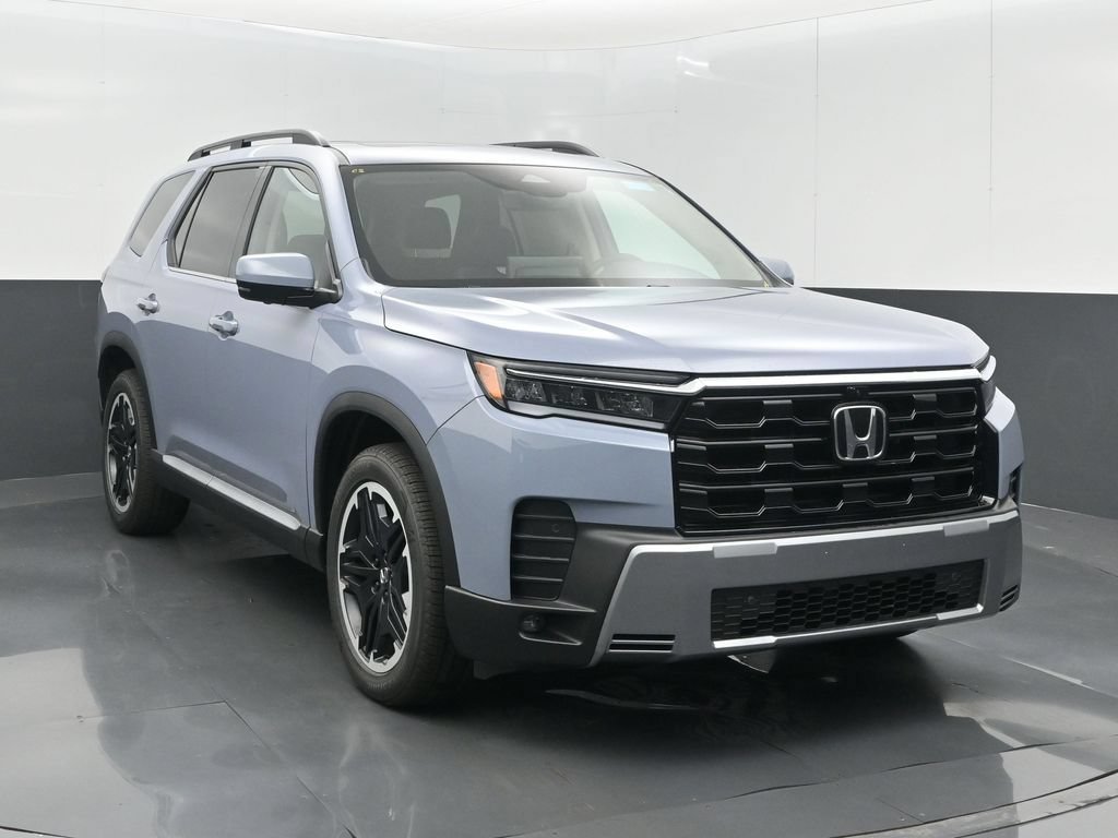 New 2026 Honda Pilot Touring image 3