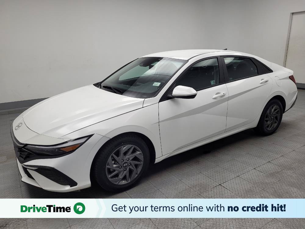 Used 2024 Hyundai Elantra SEL FWD image 1