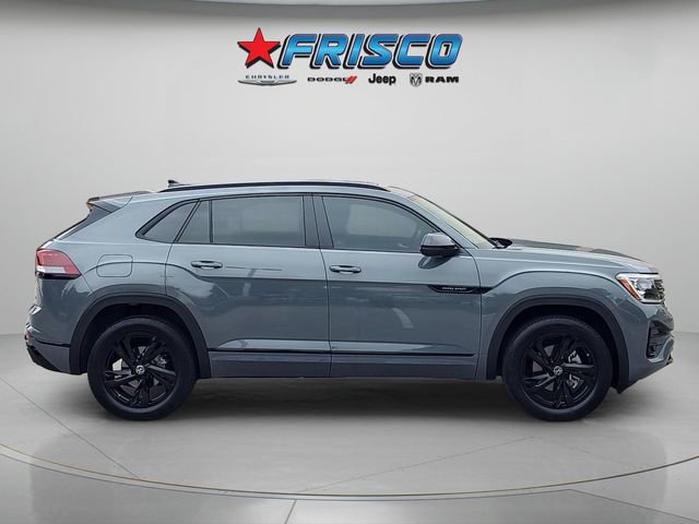 Used 2025 Volkswagen Atlas Cross Sport SEL R-Line AWD/4WD image 8