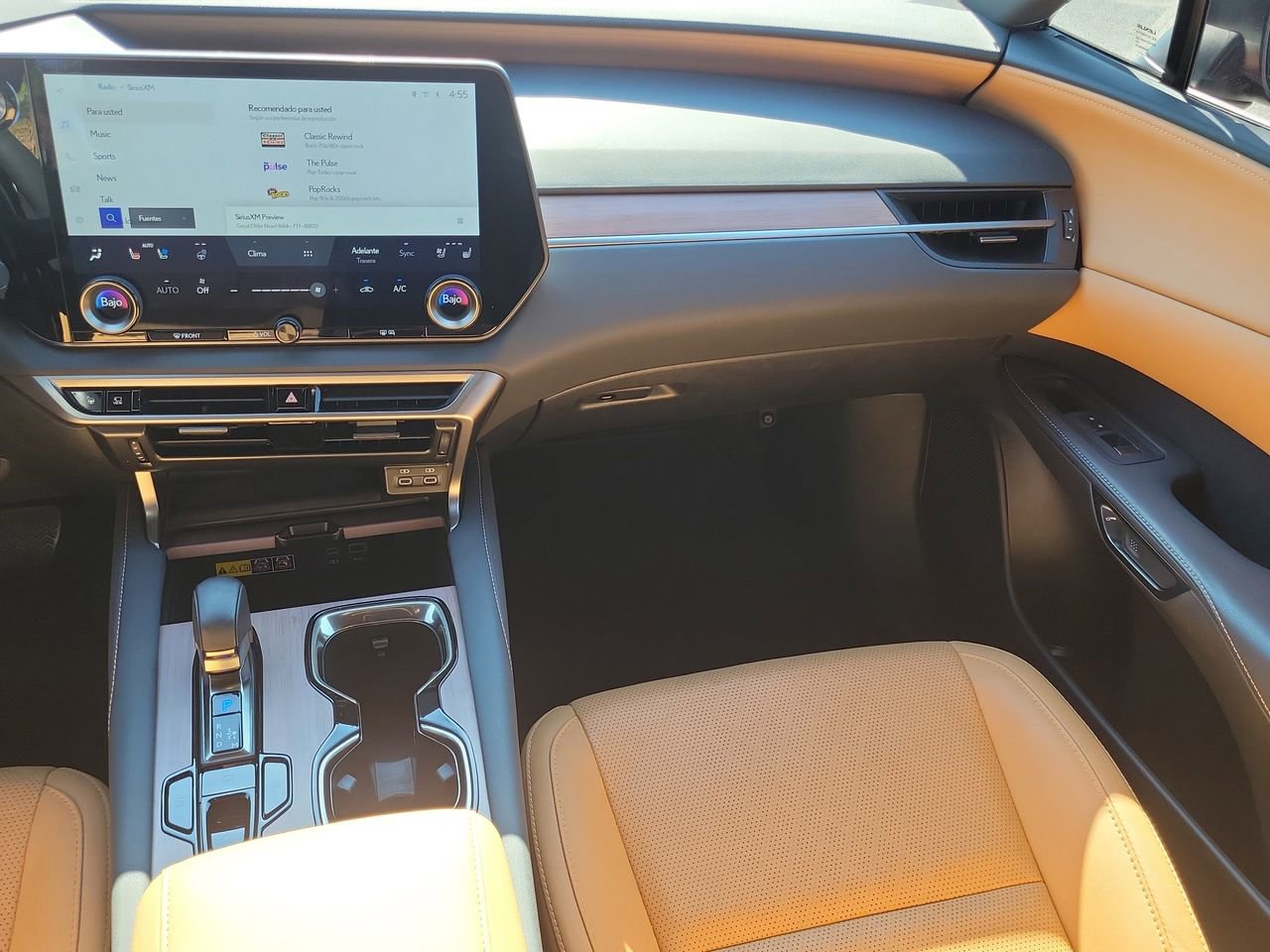Used 2025 Lexus RX 350 Premium Plus w/ Convenience Package FWD image 16