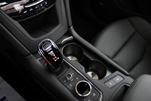 New 2025 Cadillac XT6 Luxury image 28