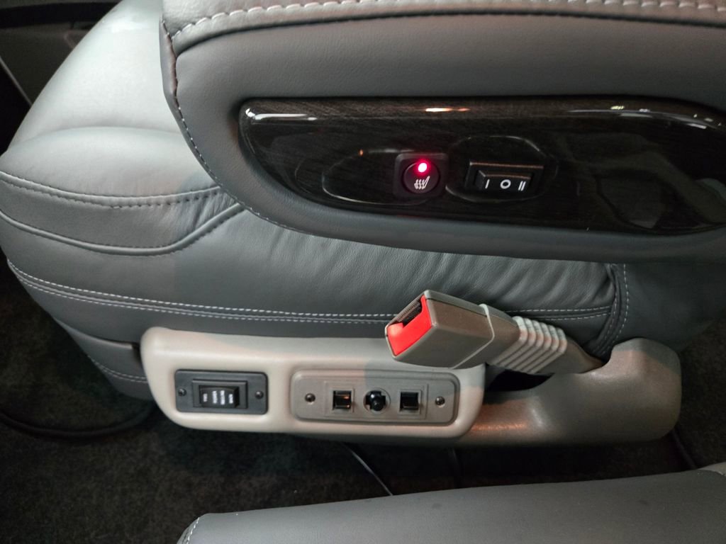 New 2024 GMC Savana 2500 image 19