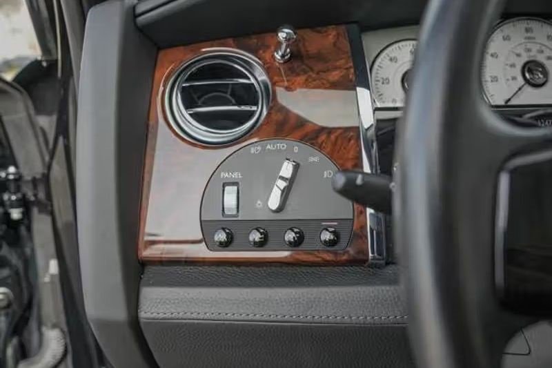 Certified 2016 Rolls-Royce Ghost Extended Wheelbase image 27