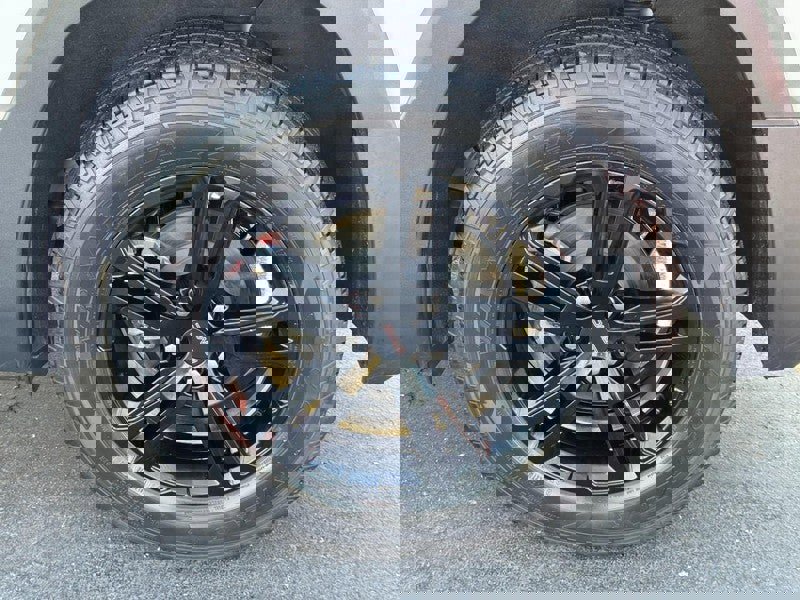 Used 2022 GMC Terrain AT4 w/ Infotainment Package II image 7