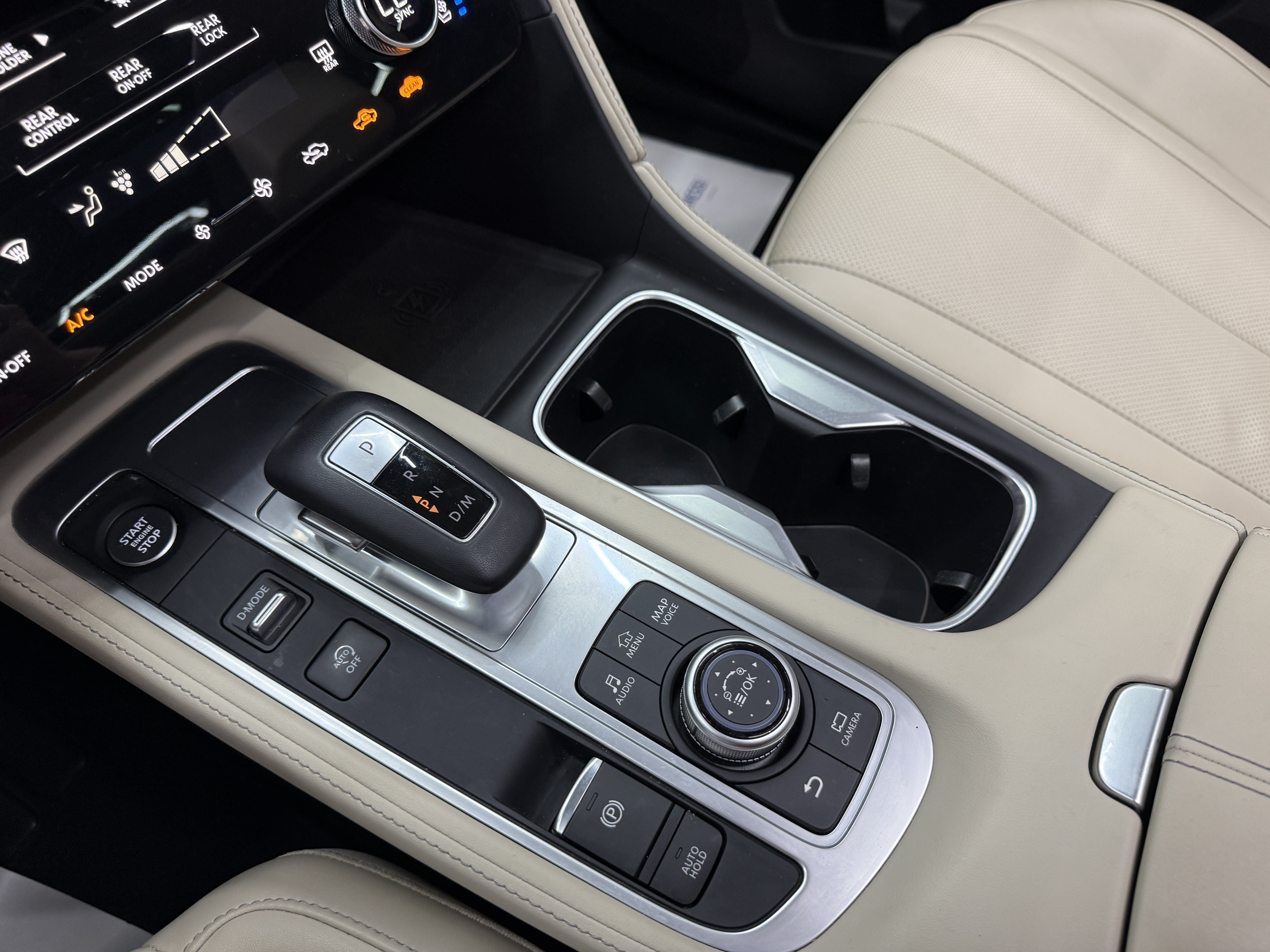 Used 2024 INFINITI QX60 Sensory AWD/4WD image 15