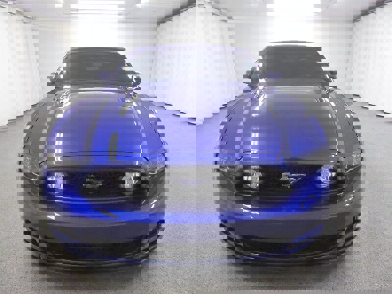 Used 2013 Ford Mustang GT Premium w/ Security Pkg image 3