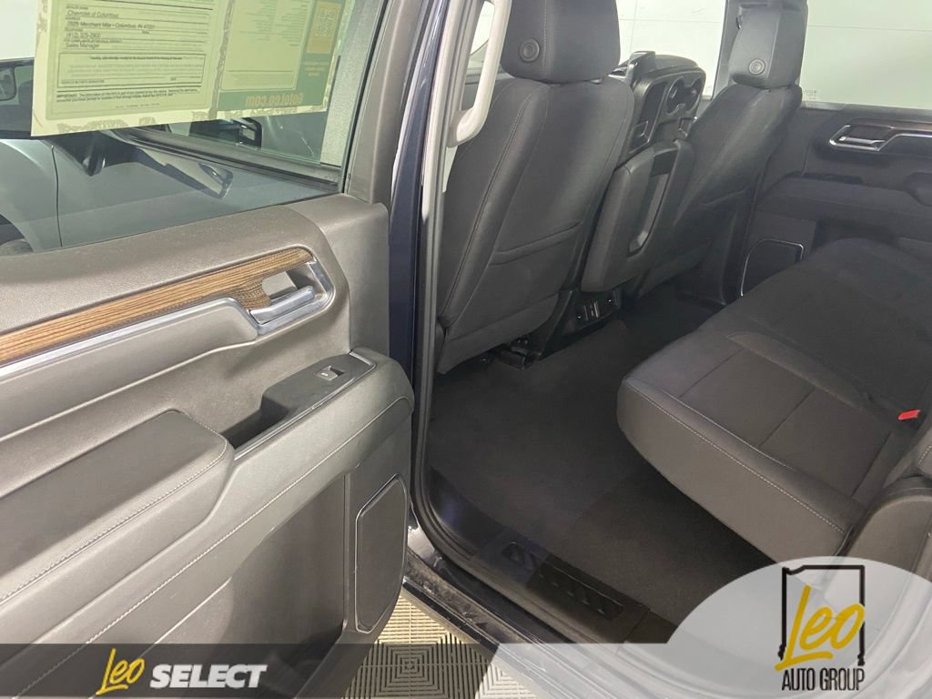 Used 2023 Chevrolet Silverado 1500 LT AWD/4WD image 18