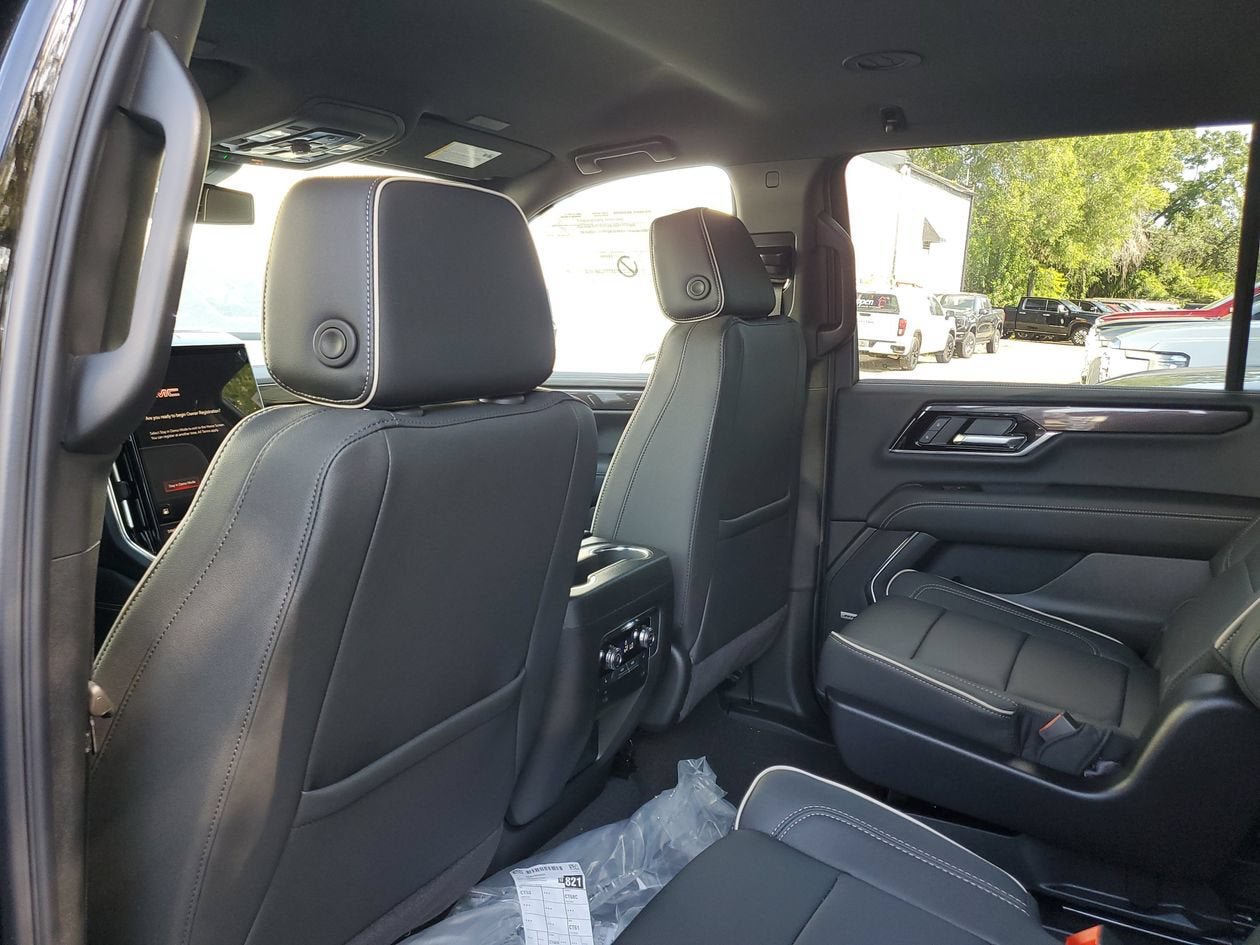 New 2026 GMC Yukon XL Elevation AWD/4WD image 10