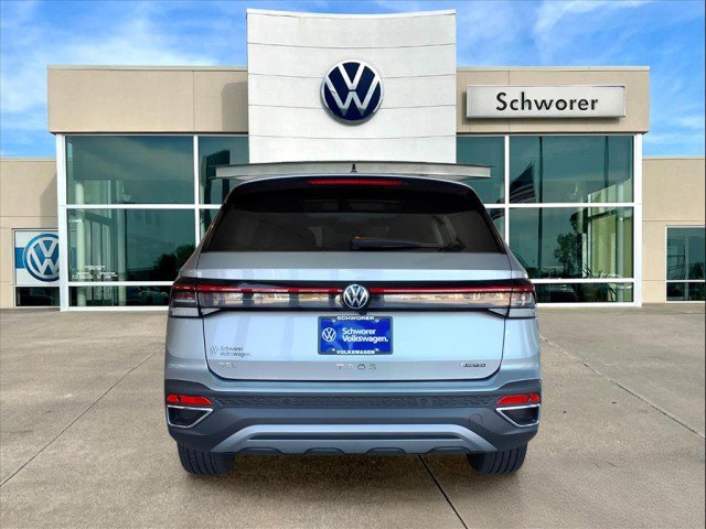 New 2025 Volkswagen Taos SEL image 3
