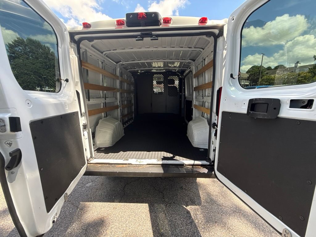 Used 2025 RAM ProMaster 2500 w/ U-Haul Equipment Group FWD image 11