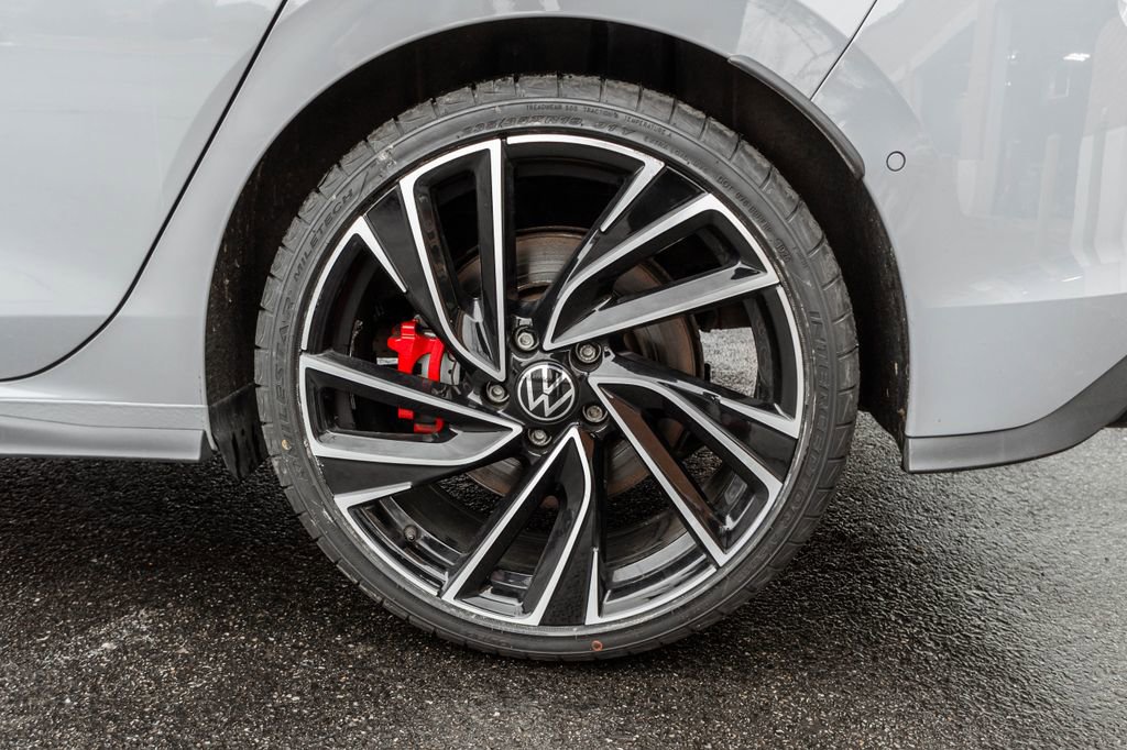 Used 2023 Volkswagen GTI Autobahn FWD image 31