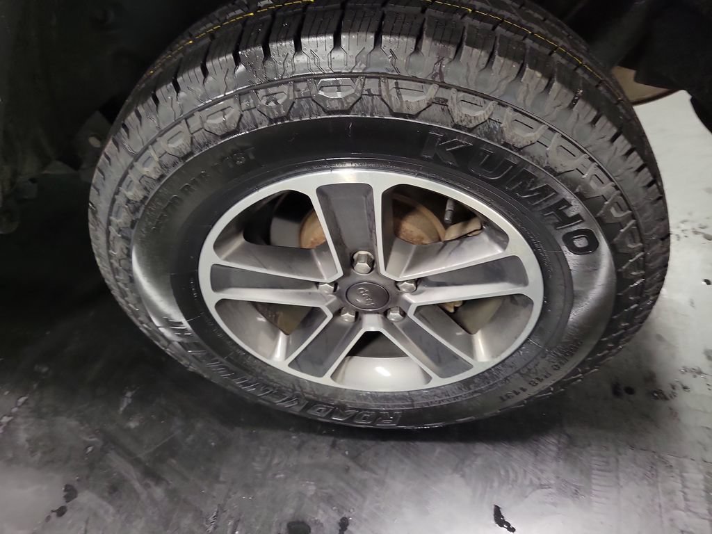 Used 2023 Jeep Wrangler Unlimited Sahara AWD/4WD image 12