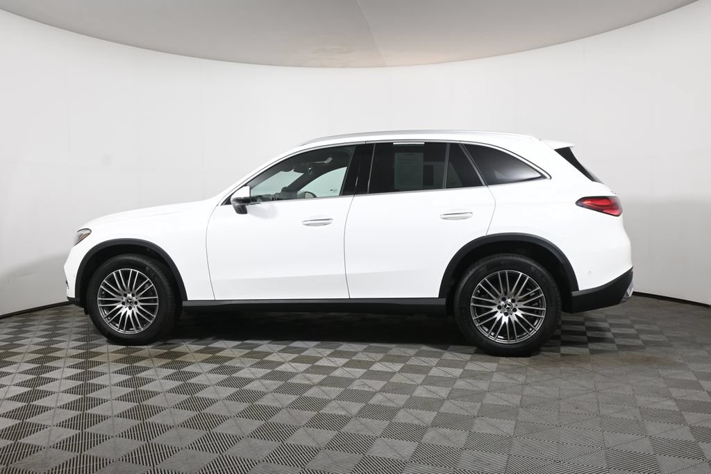 Certified 2026 Mercedes-Benz GLC 300 4MATIC image 2