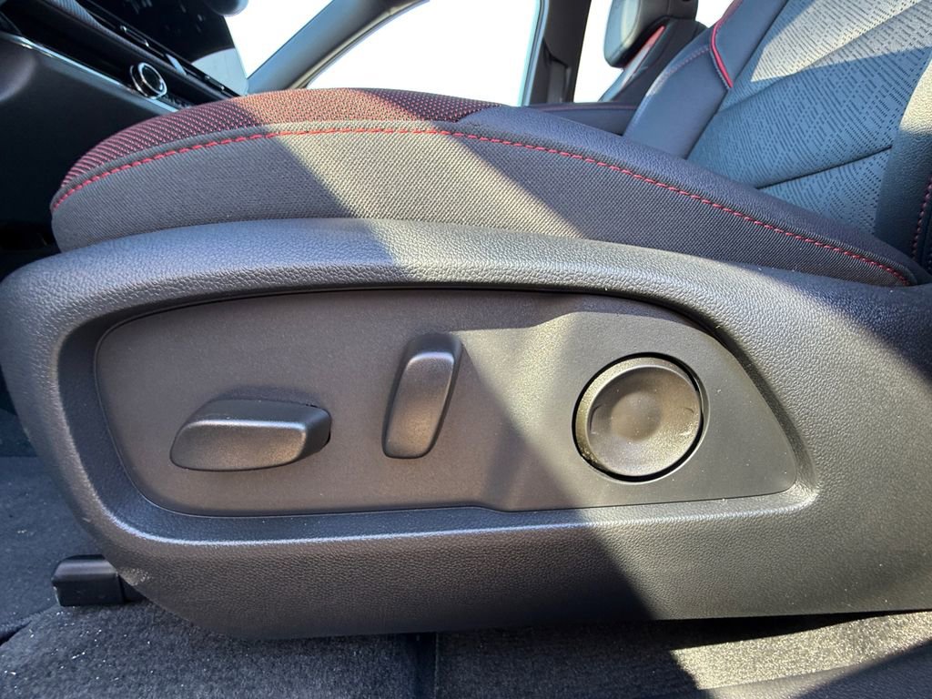 New 2026 Chevrolet Equinox RS w/ Safety and Technology Package image 10