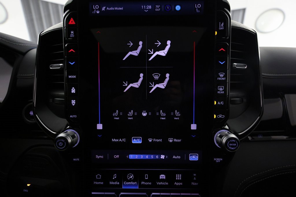 Used 2025 RAM 2500 Limited image 30