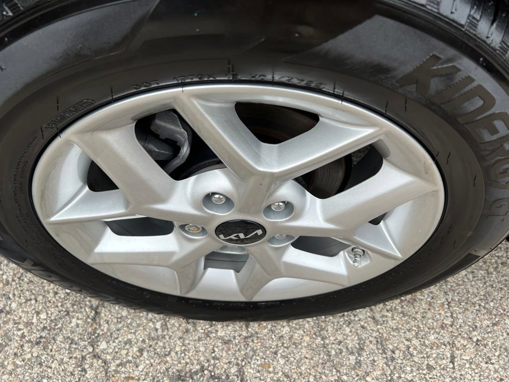 Certified 2023 Kia Soul S FWD image 38