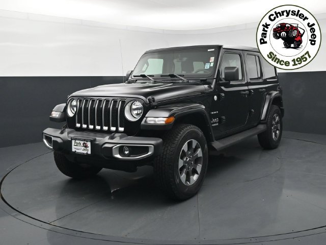 Used 2022 Jeep Wrangler Unlimited Sahara w/ Cold Weather Group AWD/4WD image 2