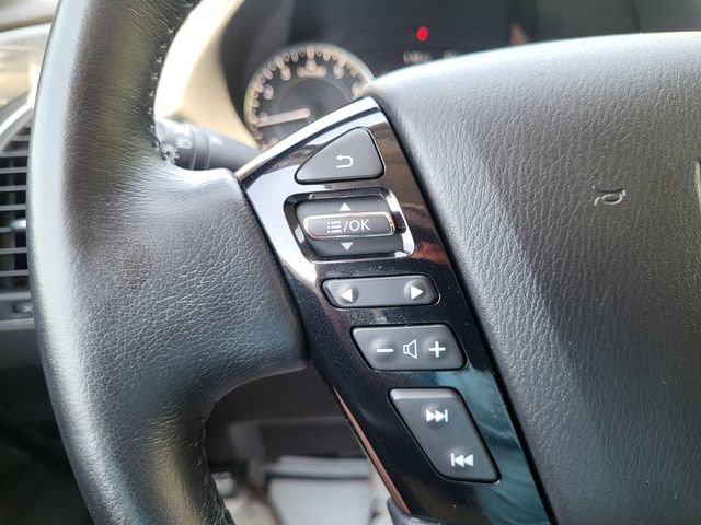 Used 2024 Nissan Armada SV RWD image 20