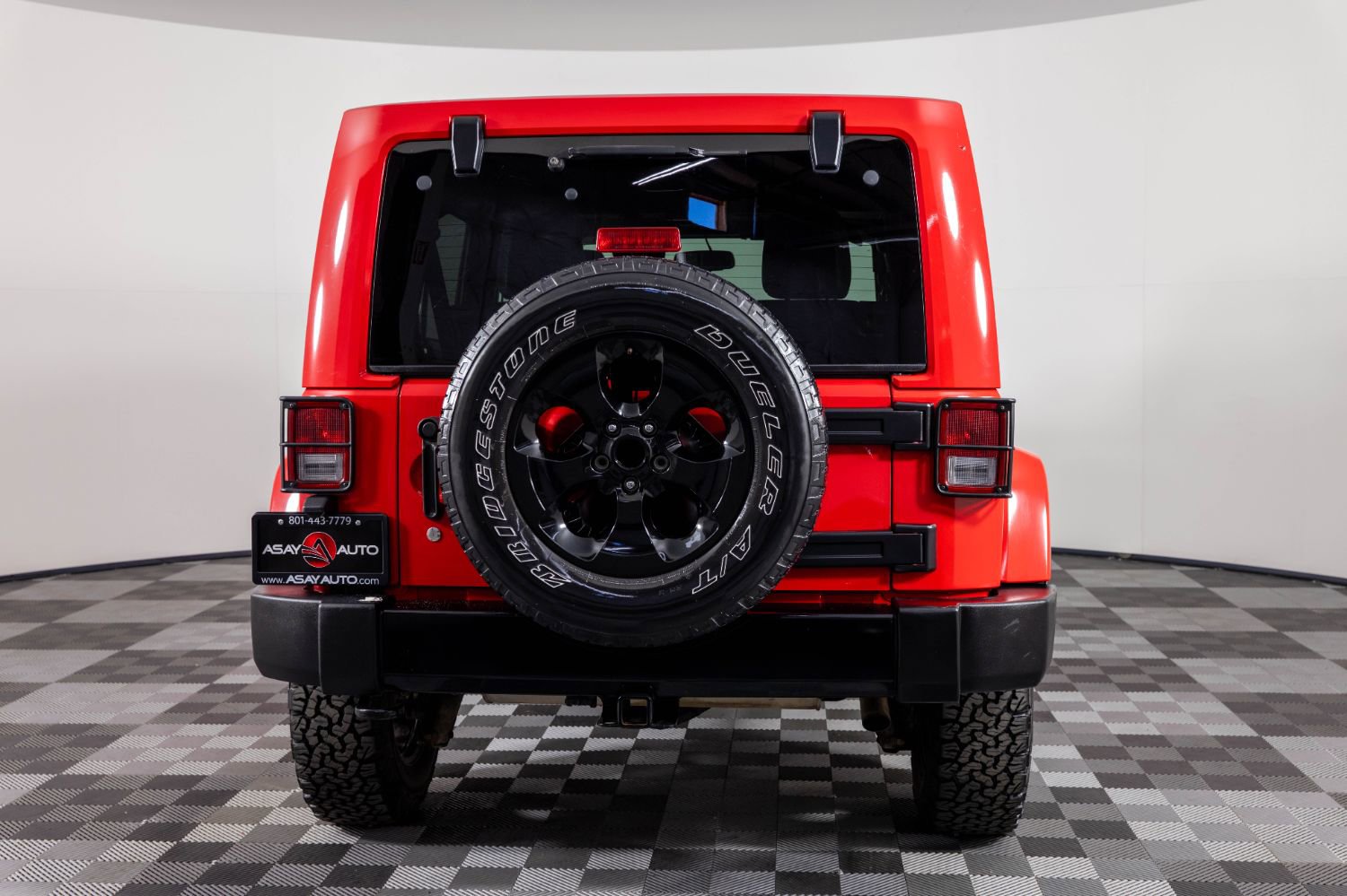 Used 2015 Jeep Wrangler Sahara image 6